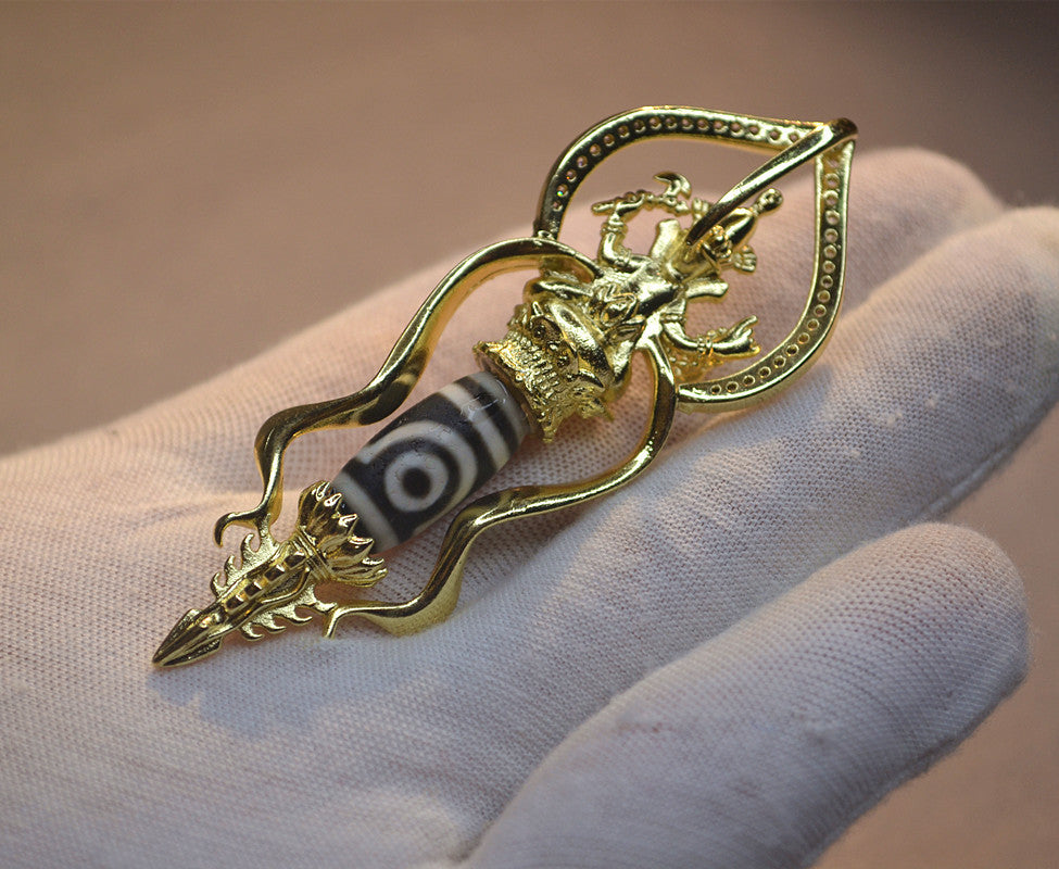 Dorje Elephant-Head Protection Pendant | Nine-Eye Dzi Bead Gold